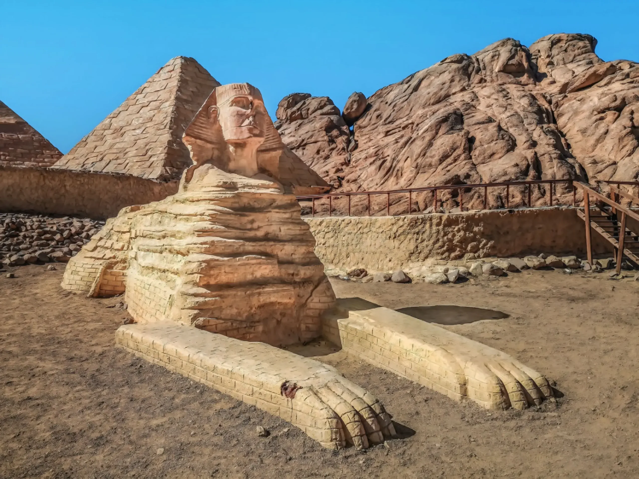 PyraSafari.com (2) (1) PyraSafari.com (2) (1)